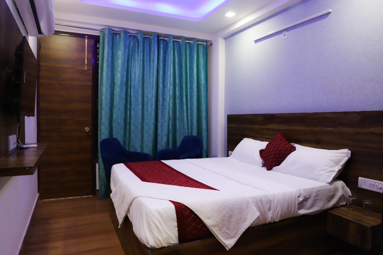 Surya International Bed & Breakfast New Delhi Exterior photo