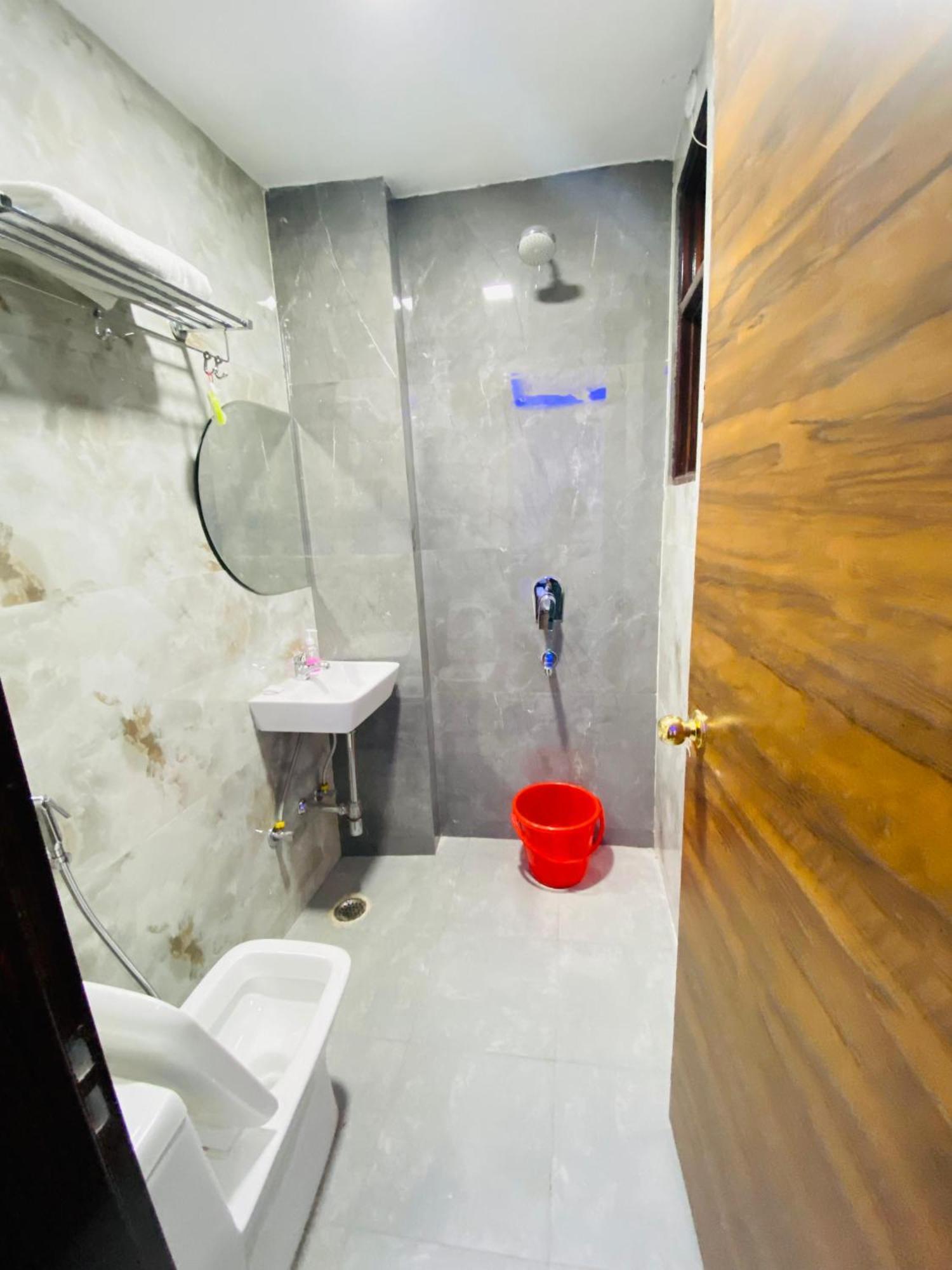 Surya International Bed & Breakfast New Delhi Exterior photo